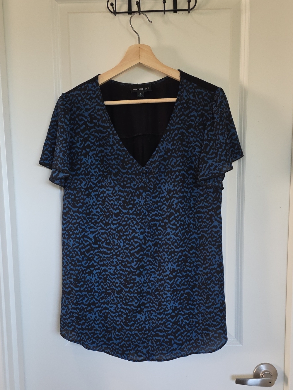 Fortune +Ivy Blue and Black V-Neck Flutter Sleeve Blouse